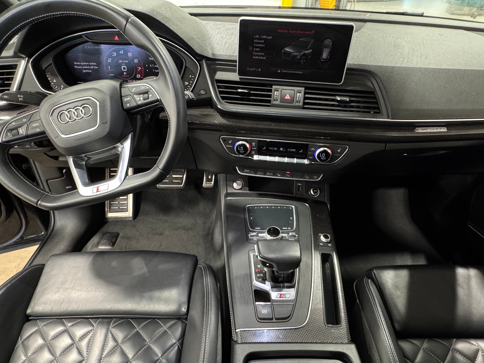 Thumbnail: 2020 Audi SQ5 - 2