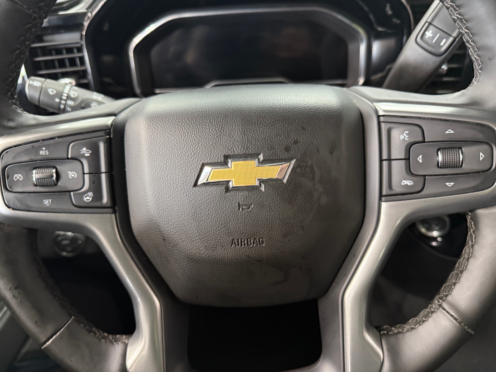 Thumbnail: 2025 Chevrolet Silverado 1500 - 5