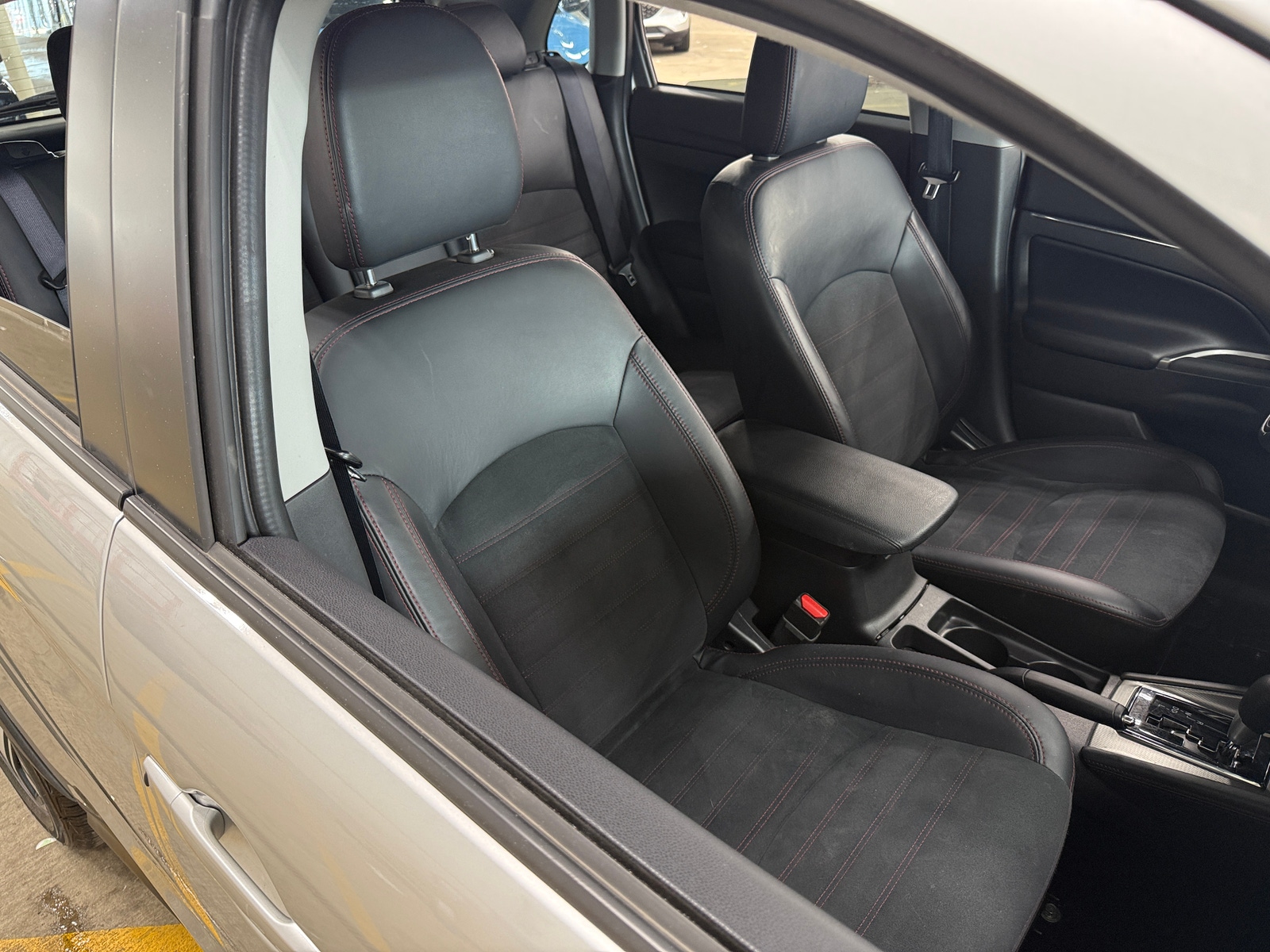 Thumbnail: 2024 Mitsubishi Outlander Sport - 2