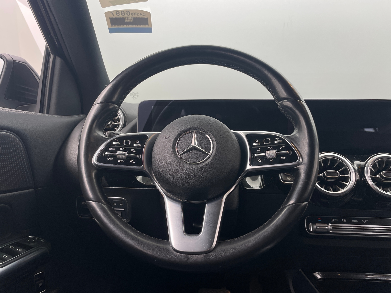 Thumbnail: 2022 Mercedes-Benz GLA - 4