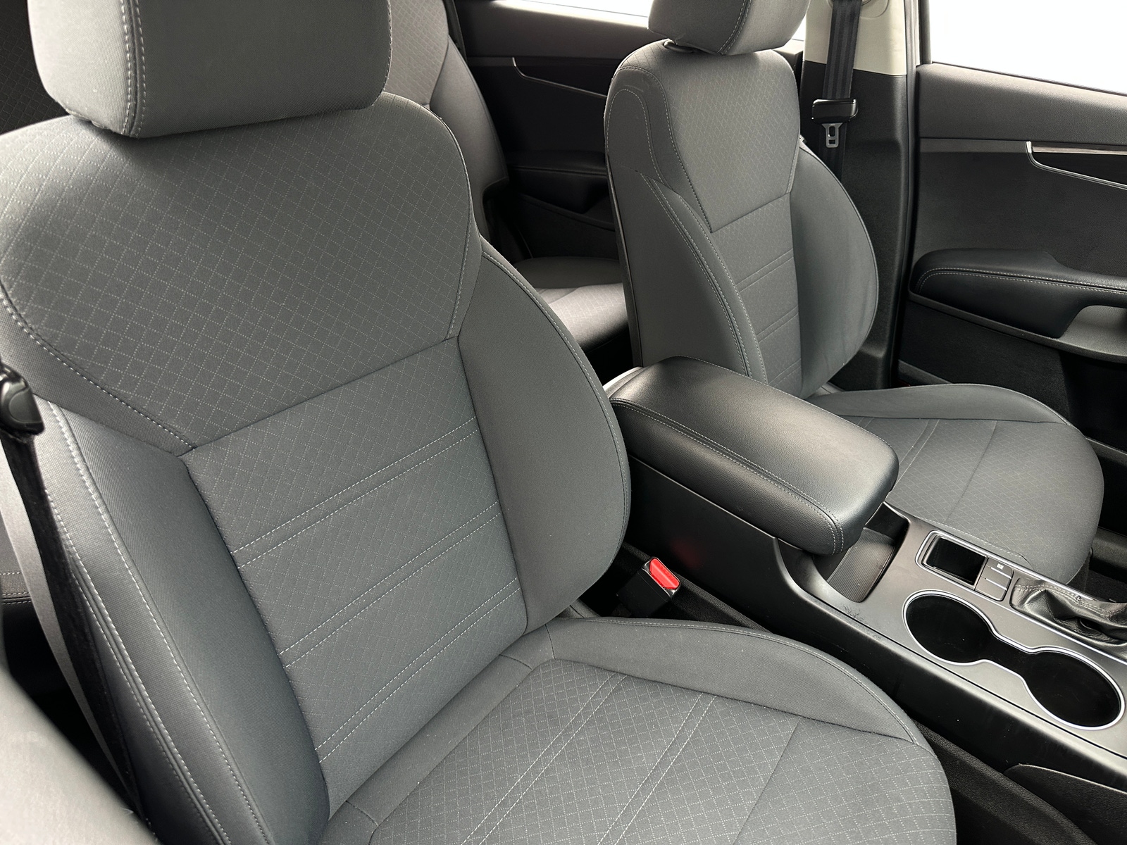 Thumbnail: 2019 Kia Sorento - 2