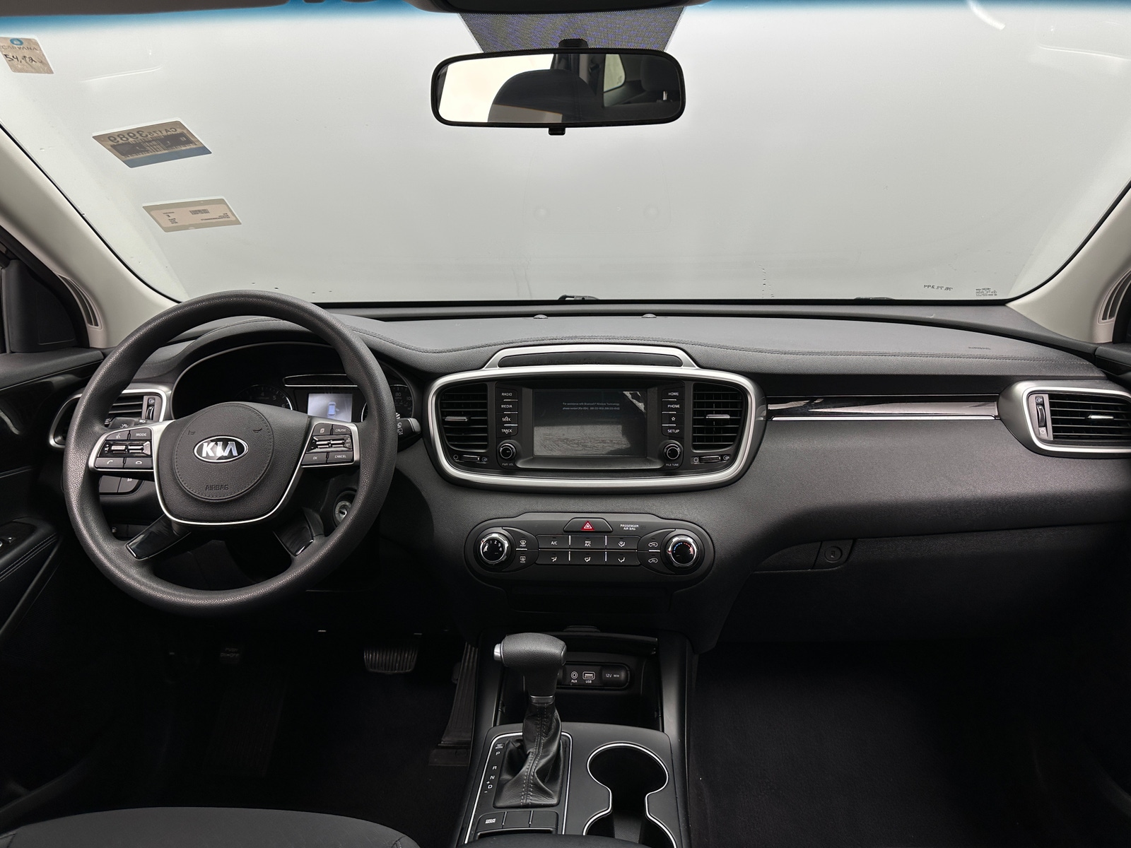 Thumbnail: 2019 Kia Sorento - 3
