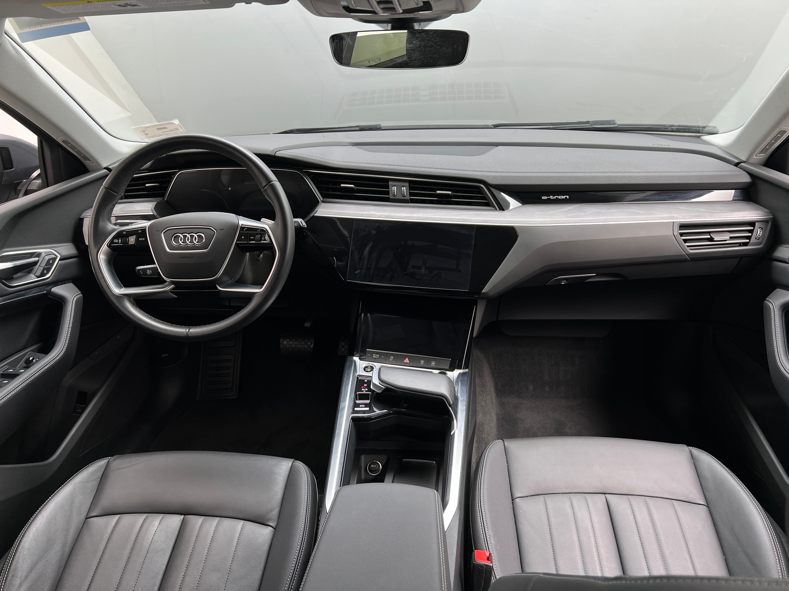 Thumbnail: 2024 Audi Q8 e-tron - 2
