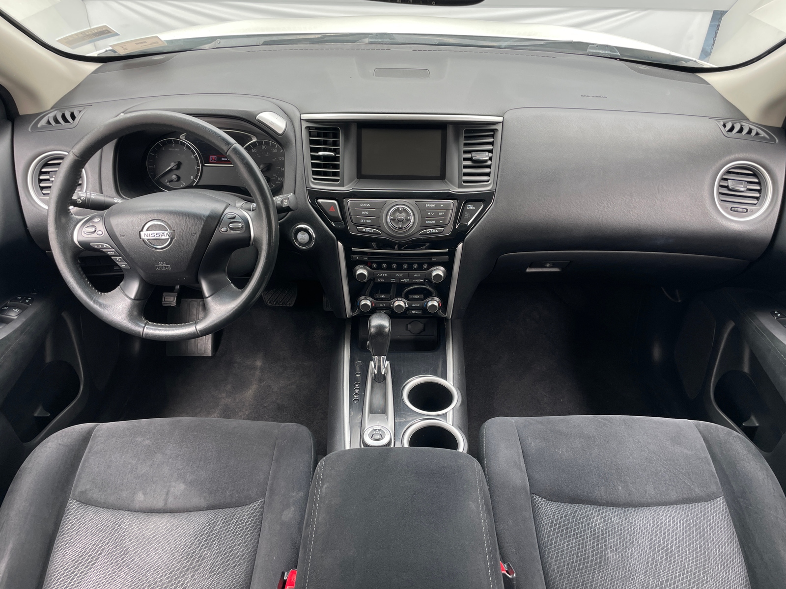Thumbnail: 2016 Nissan Pathfinder - 3