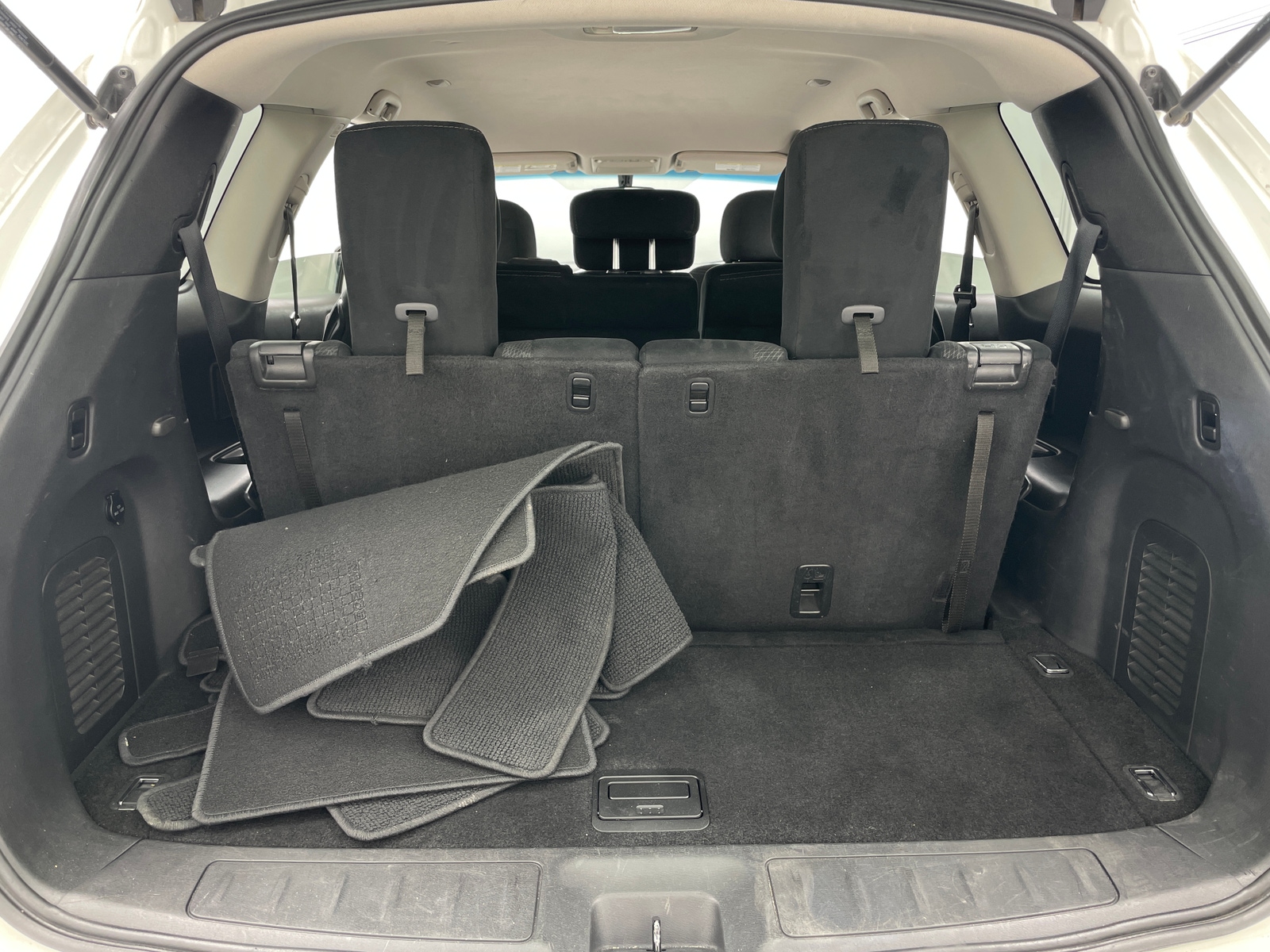 Thumbnail: 2016 Nissan Pathfinder - 7