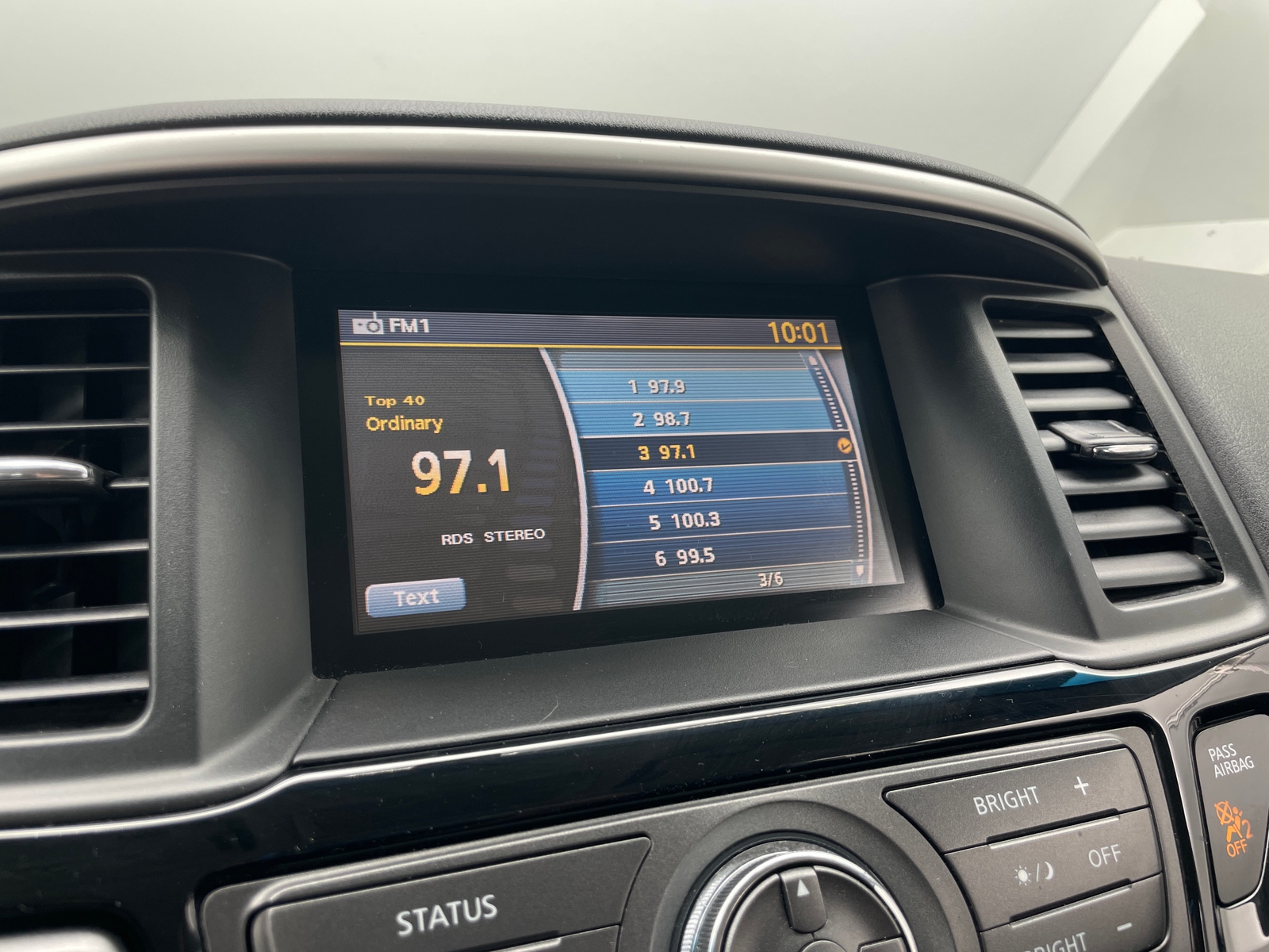 Thumbnail: 2016 Nissan Pathfinder - 4