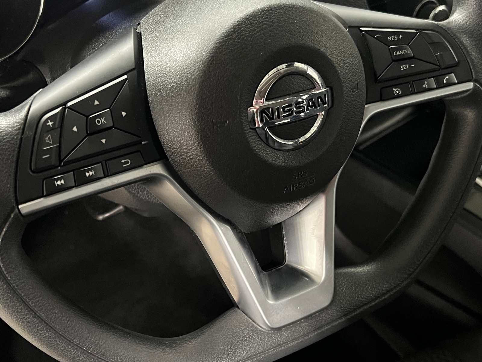Thumbnail: 2020 Nissan Rogue Sport - 5