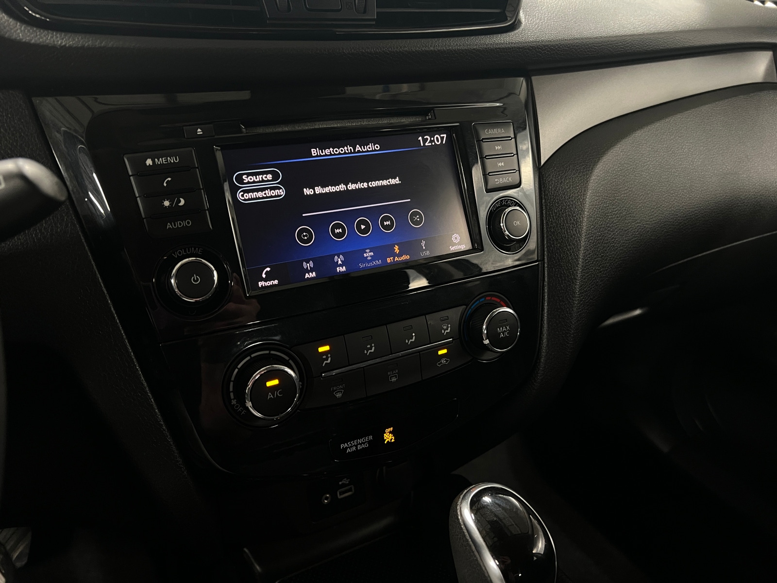 Thumbnail: 2020 Nissan Rogue Sport - 4