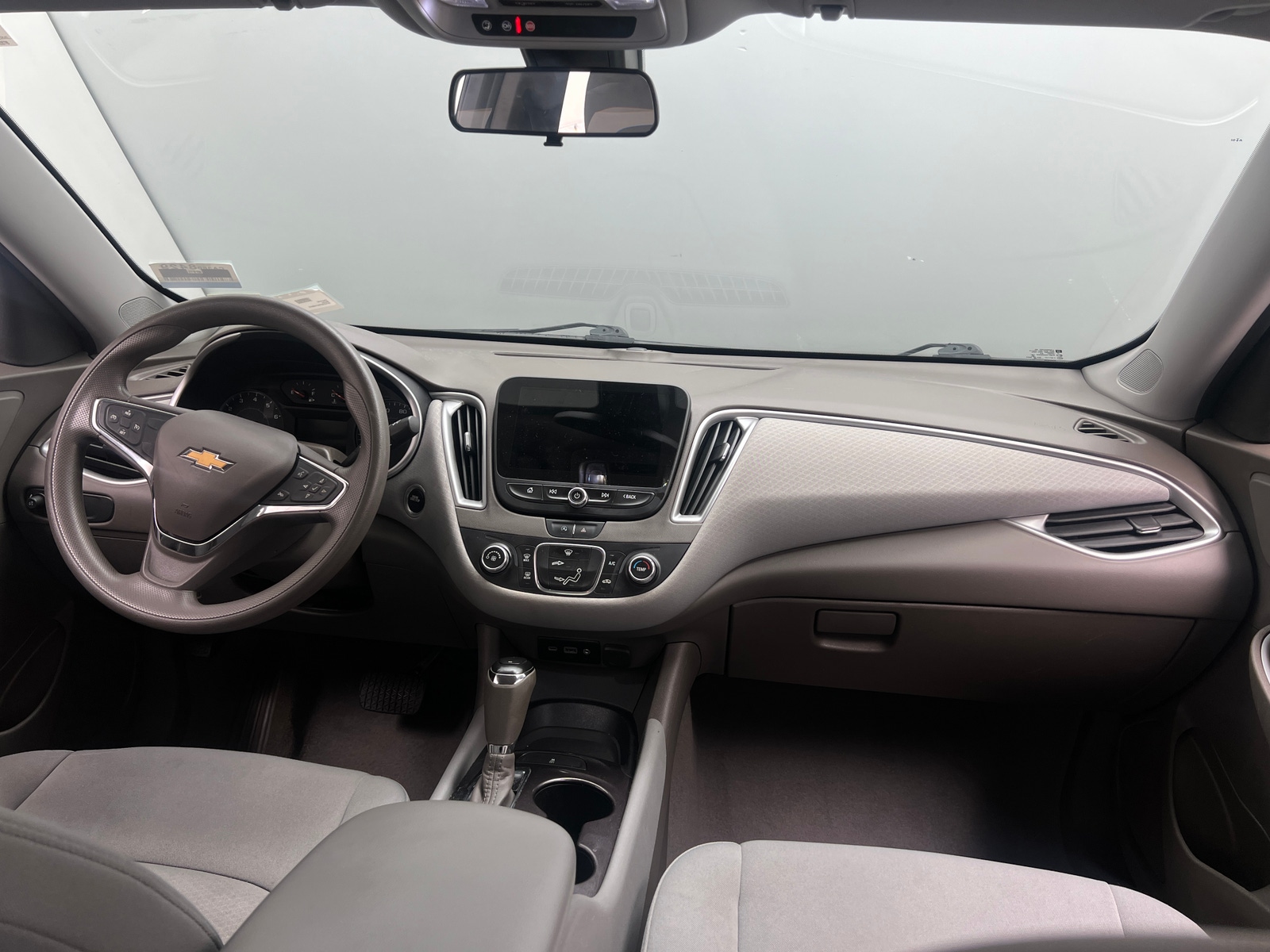 Thumbnail: 2020 Chevrolet Malibu - 3