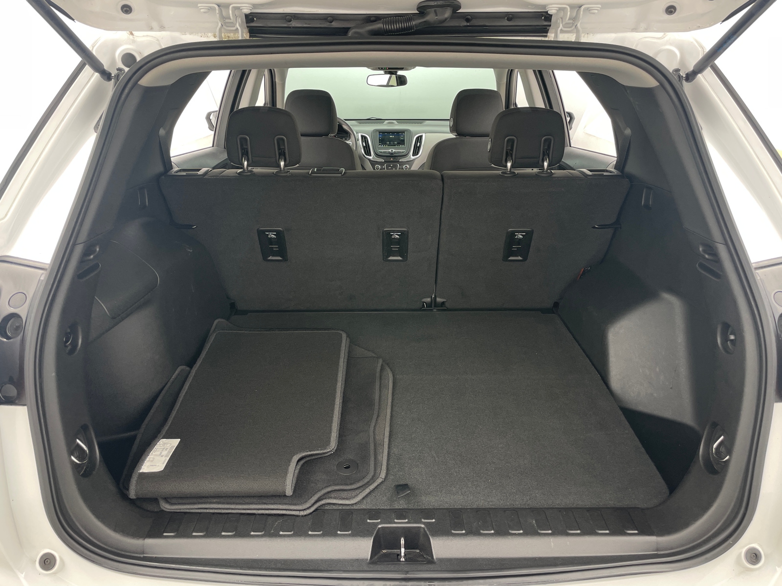 Thumbnail: 2019 Chevrolet Equinox - 7
