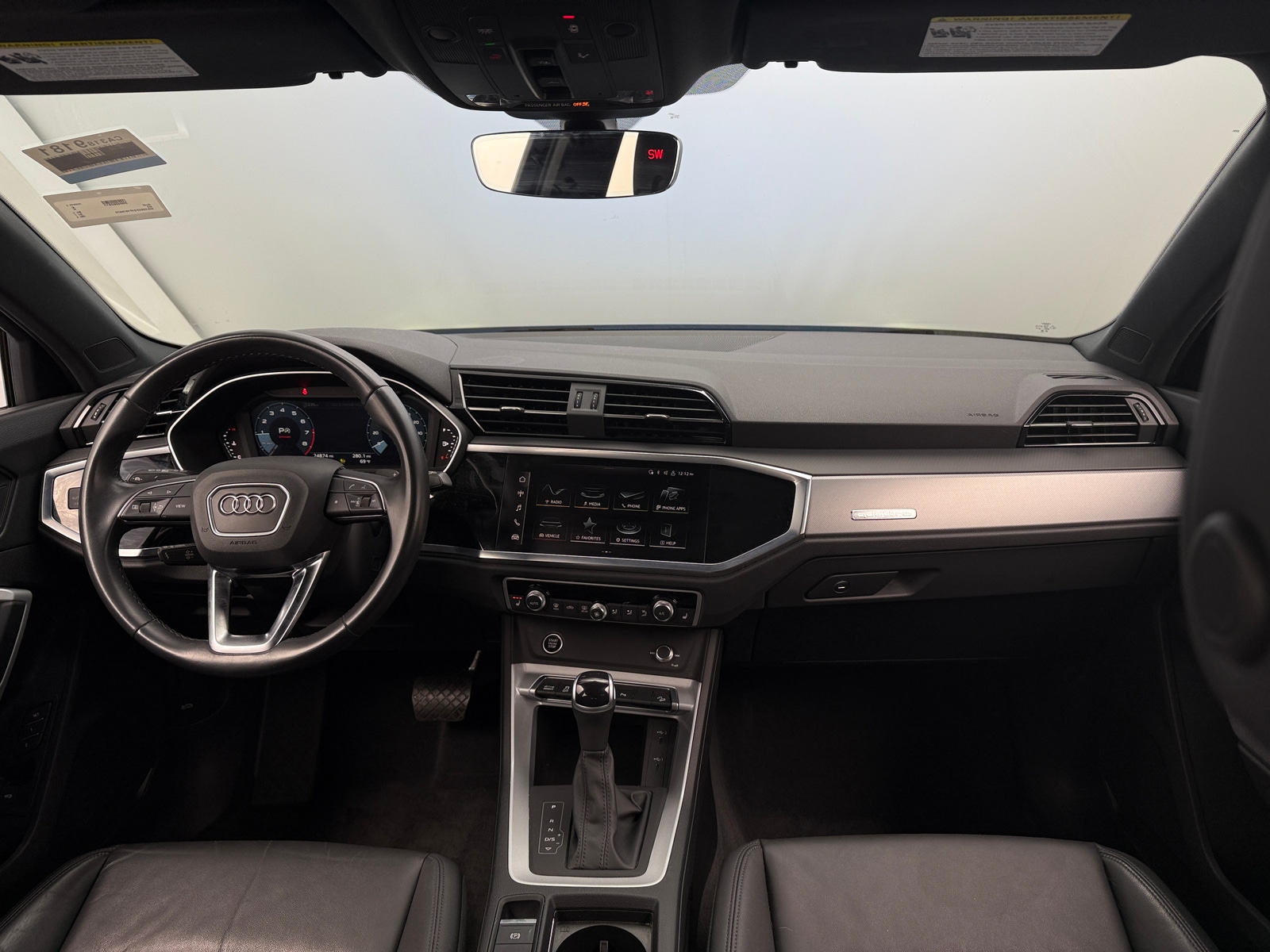 Thumbnail: 2023 Audi Q3 - 2