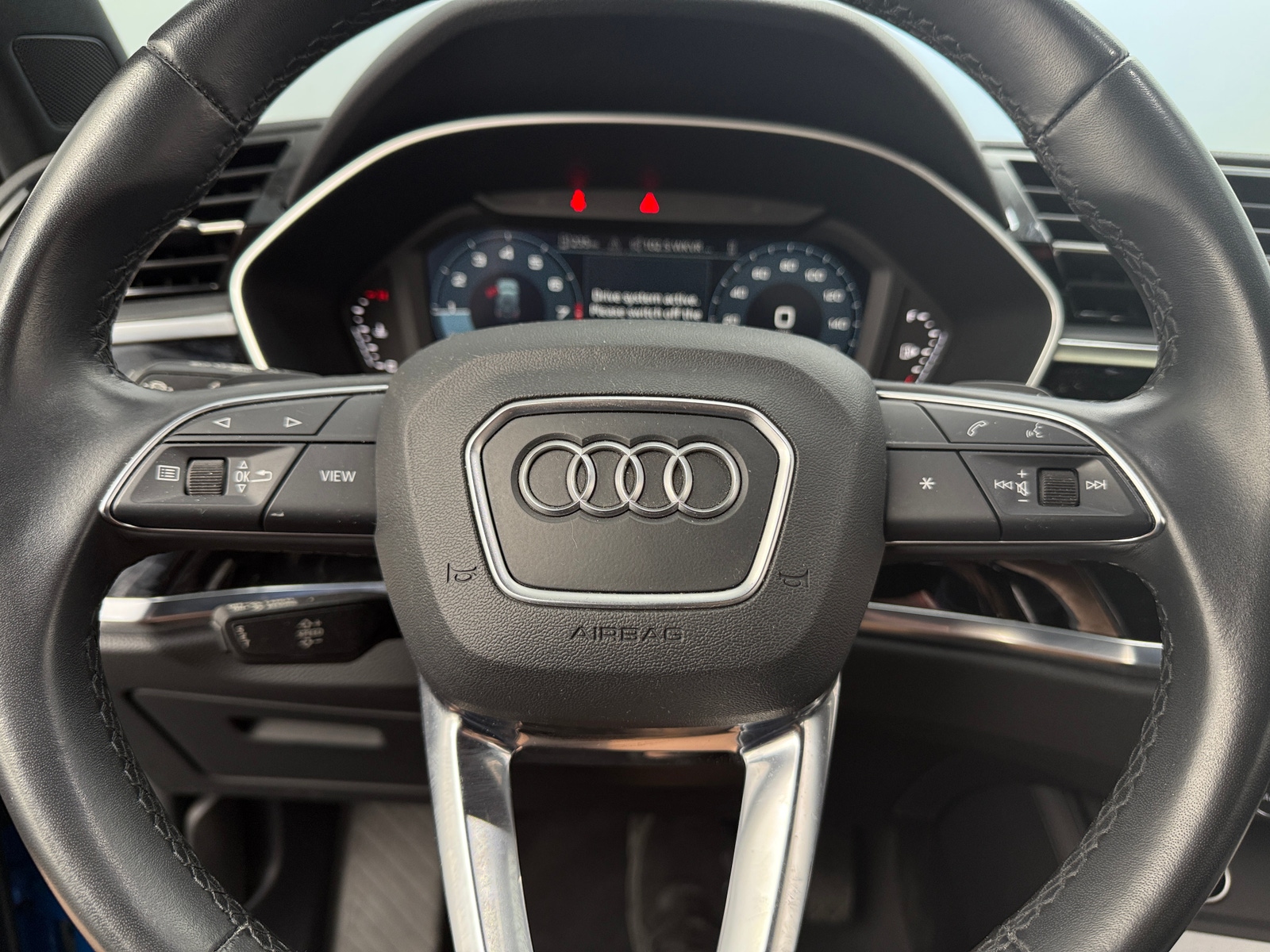 Thumbnail: 2023 Audi Q3 - 4