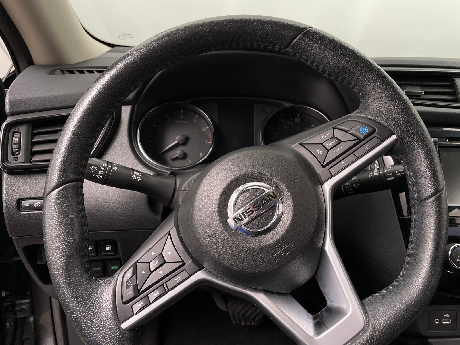 Thumbnail: 2020 Nissan Rogue - 4