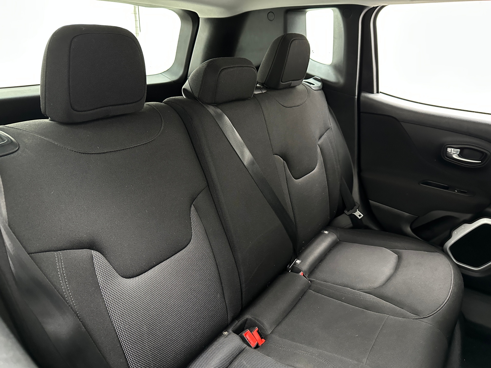 Thumbnail: 2018 Jeep Renegade - 6