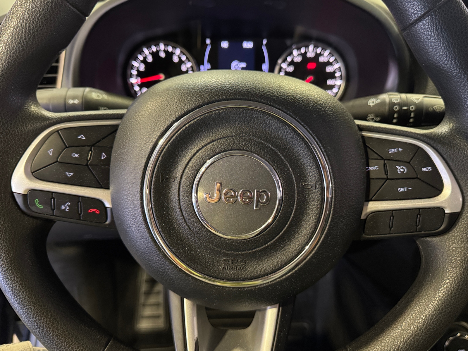 Thumbnail: 2018 Jeep Renegade - 5