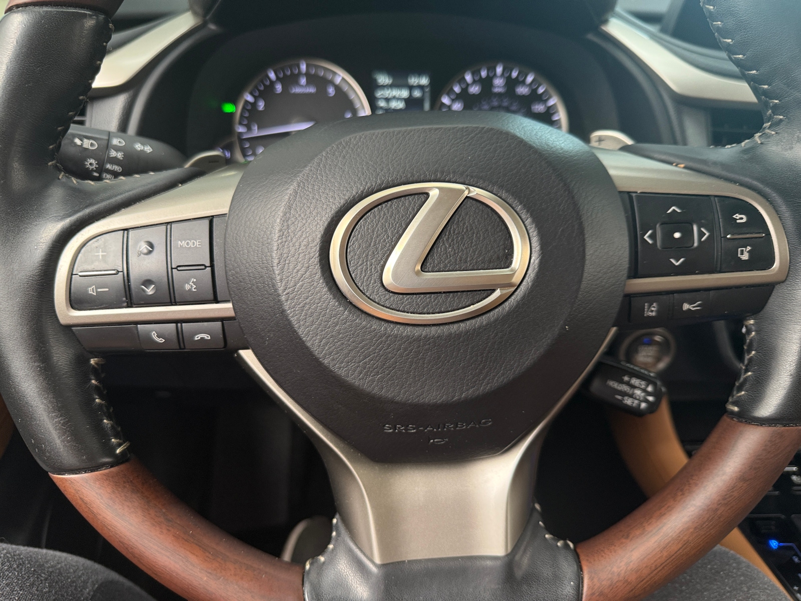 Thumbnail: 2021 Lexus RX - 4