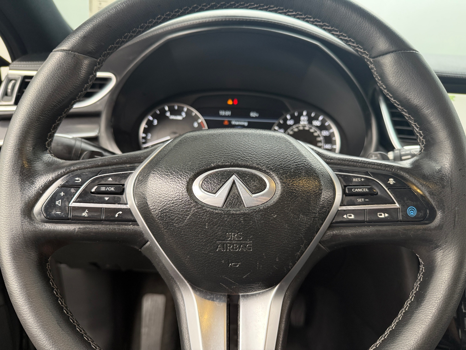 Thumbnail: 2022 INFINITI QX55 - 4