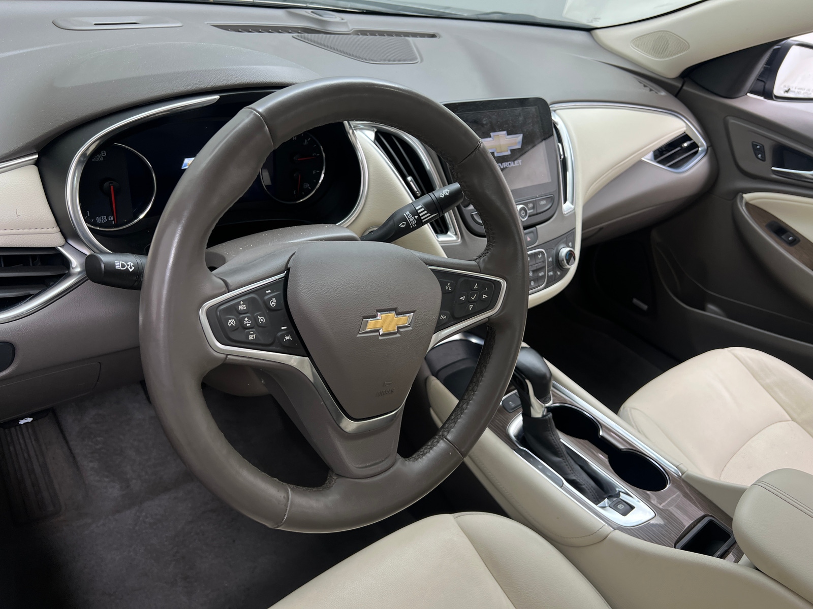 Thumbnail: 2024 Chevrolet Malibu - 4