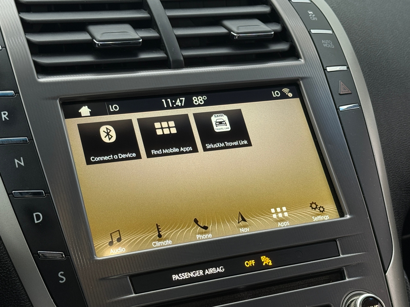 Thumbnail: 2017 Lincoln MKZ - 3