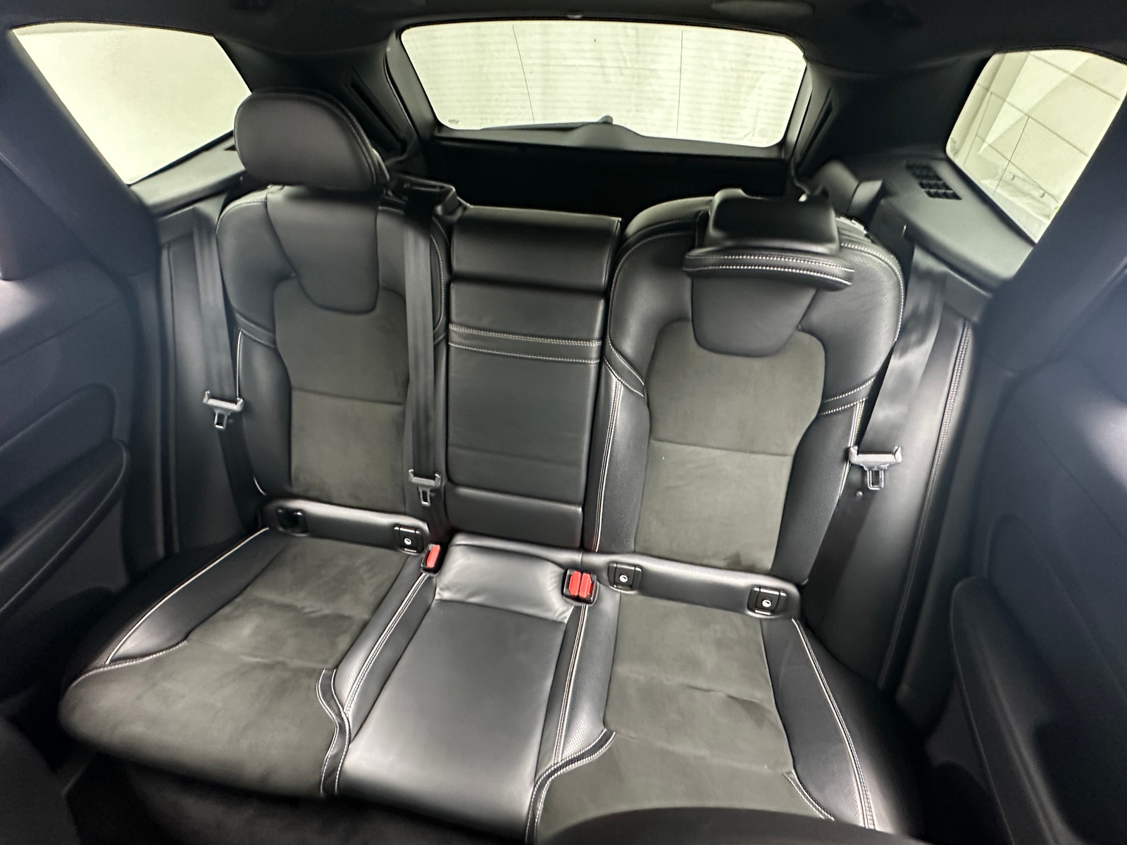 Thumbnail: 2018 Volvo XC60 - 5