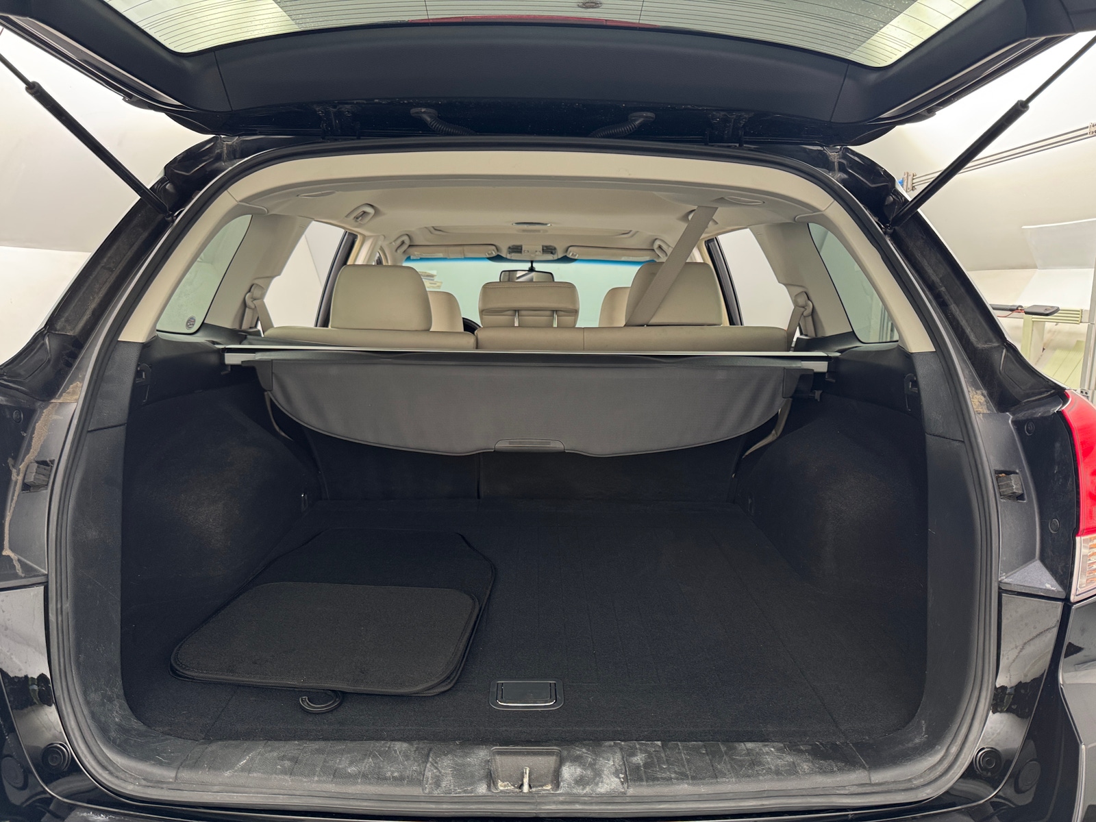 Thumbnail: 2010 Subaru Outback - 6