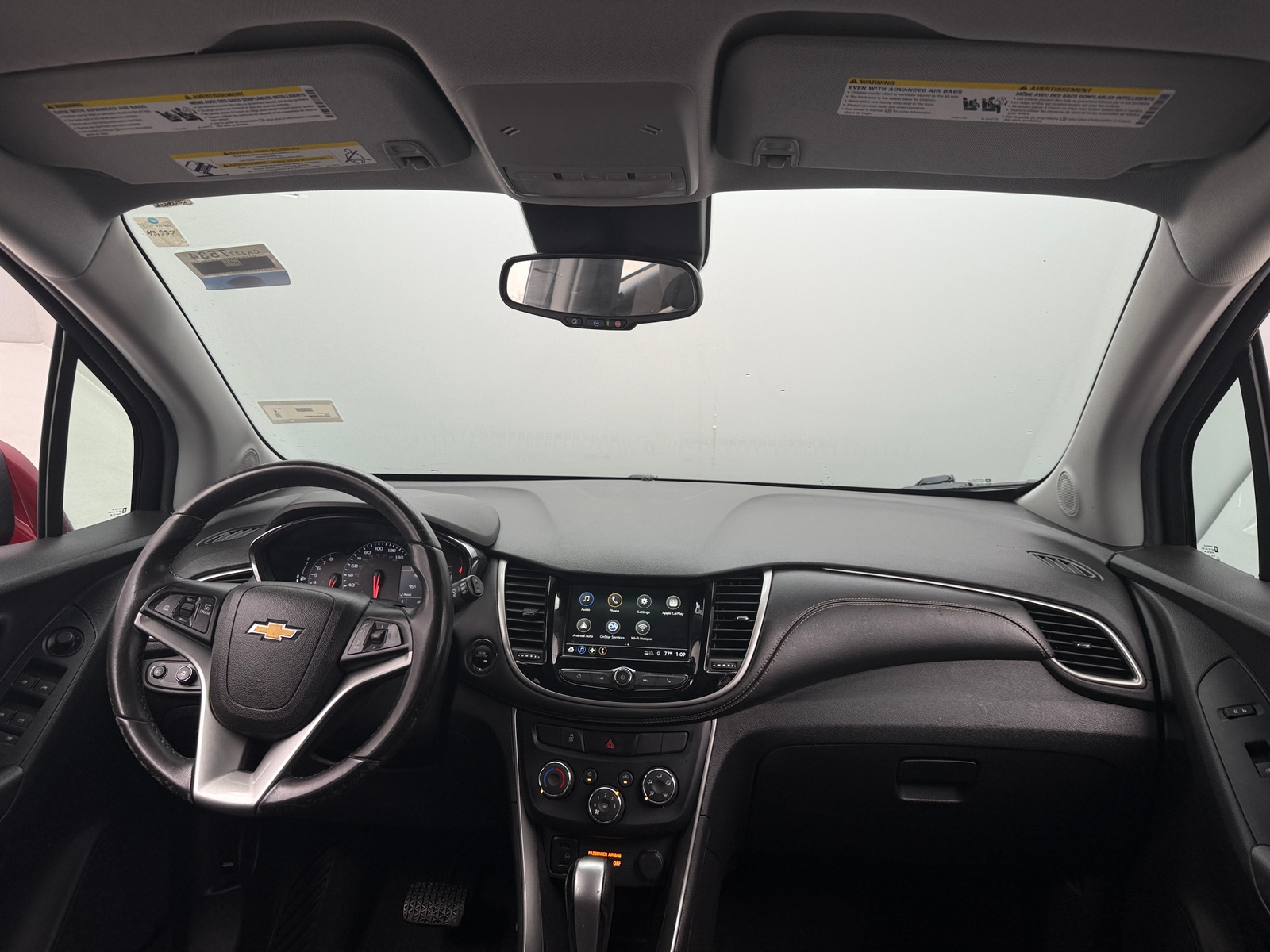 Thumbnail: 2018 Chevrolet Trax - 3