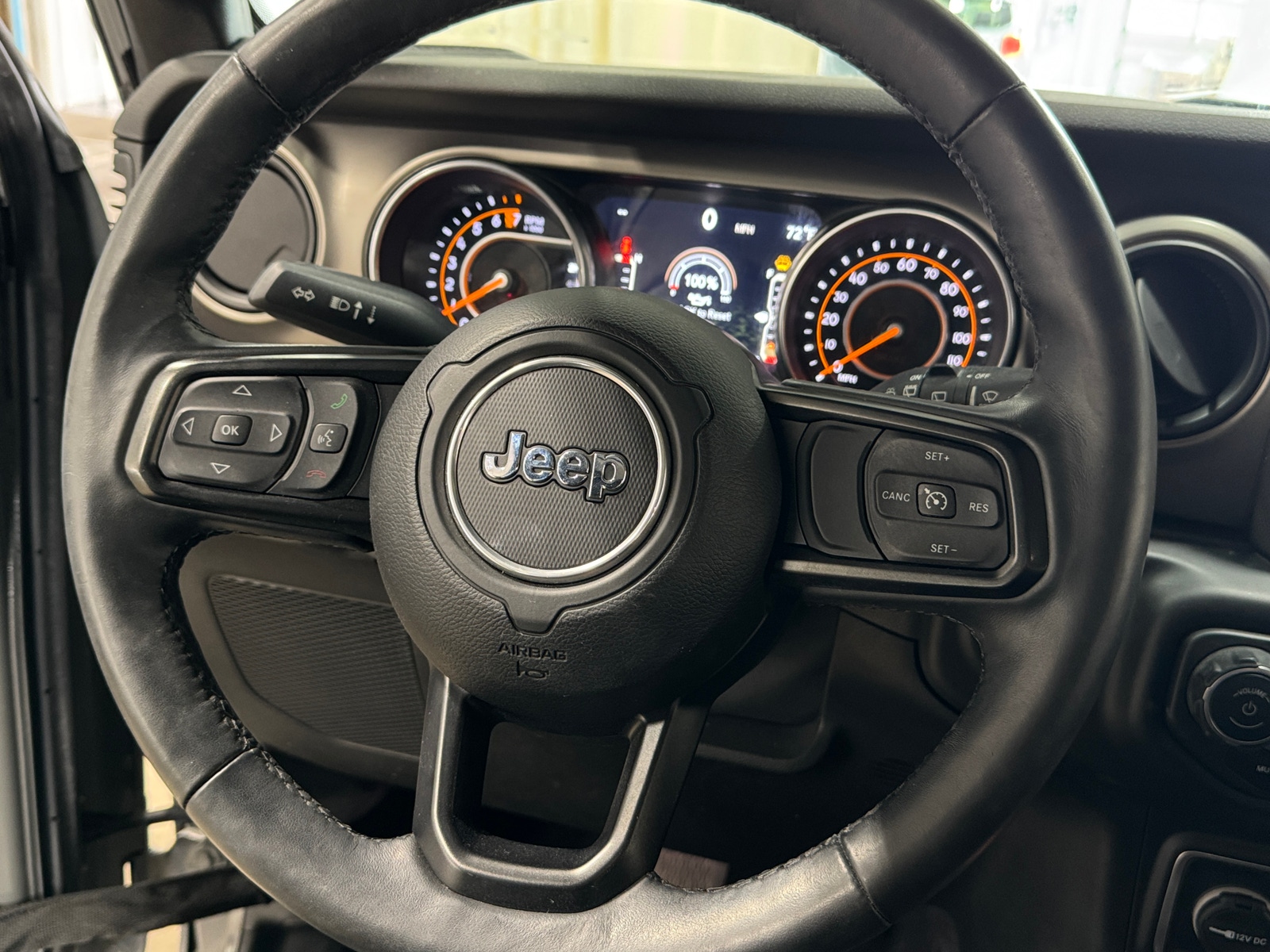 Thumbnail: 2018 Jeep Wrangler - 5