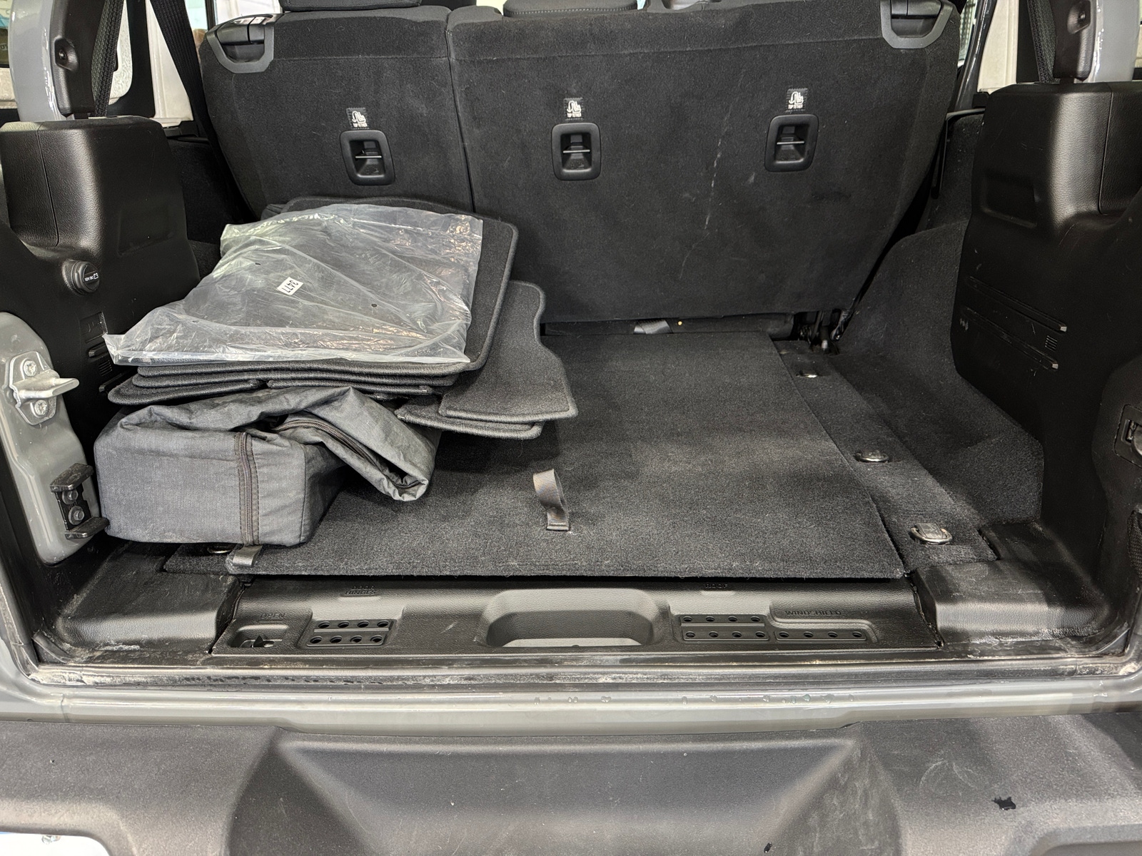 Thumbnail: 2018 Jeep Wrangler - 7