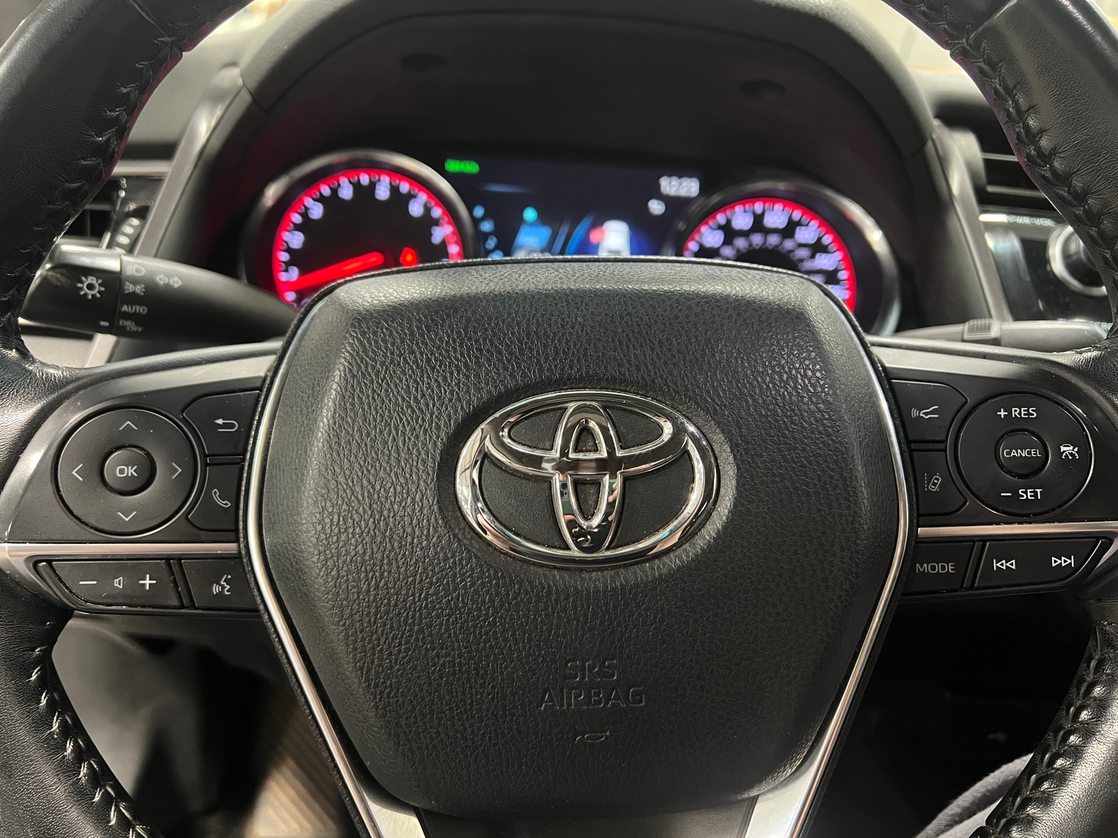 Thumbnail: 2020 Toyota Camry - 4