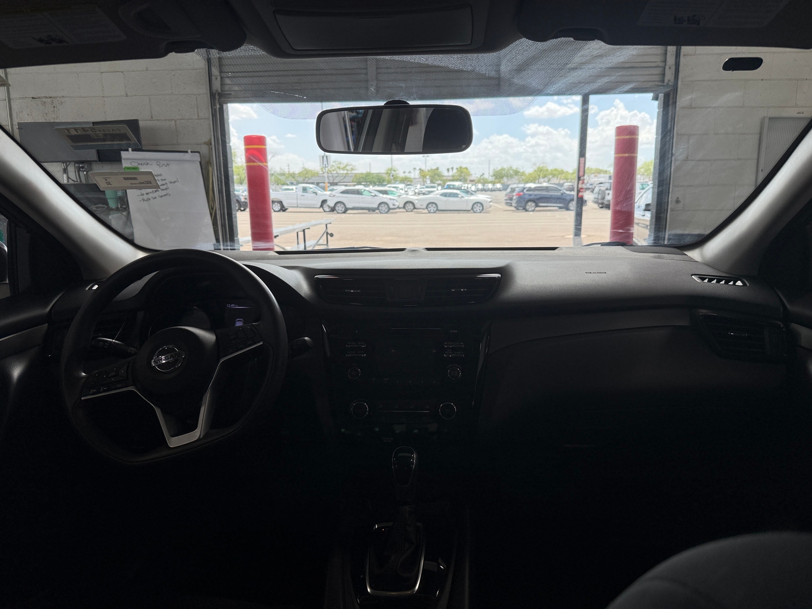 Thumbnail: 2018 Nissan Rogue Sport - 3