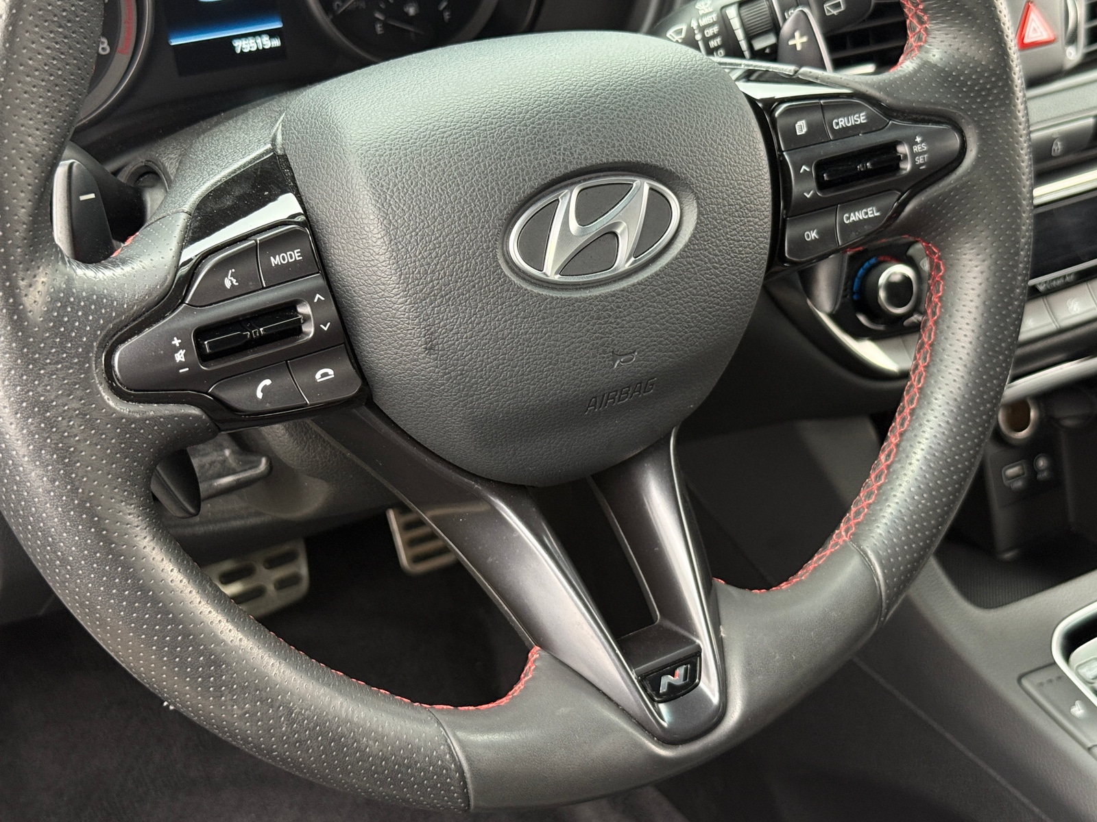 Thumbnail: 2020 Hyundai Elantra - 4