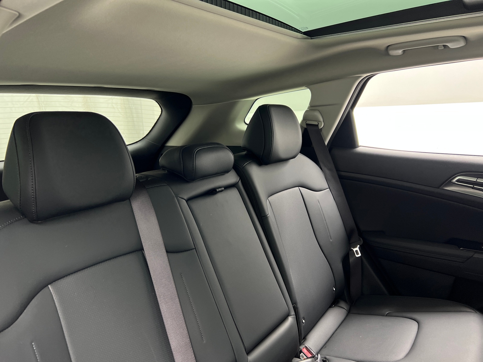 Thumbnail: 2024 Kia Sportage - 5
