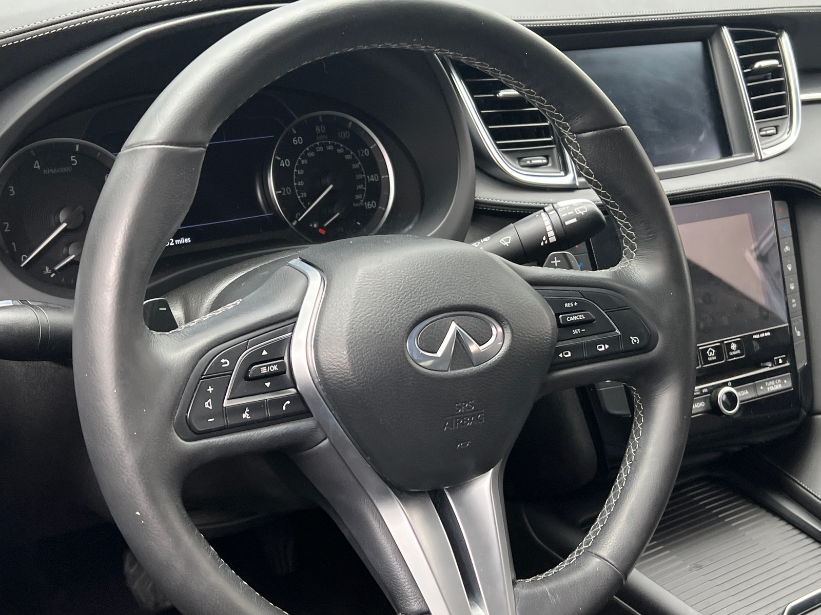 Thumbnail: 2022 INFINITI QX55 - 4