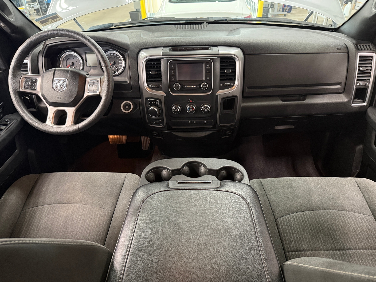 Thumbnail: 2022 RAM 1500 Classic - 3