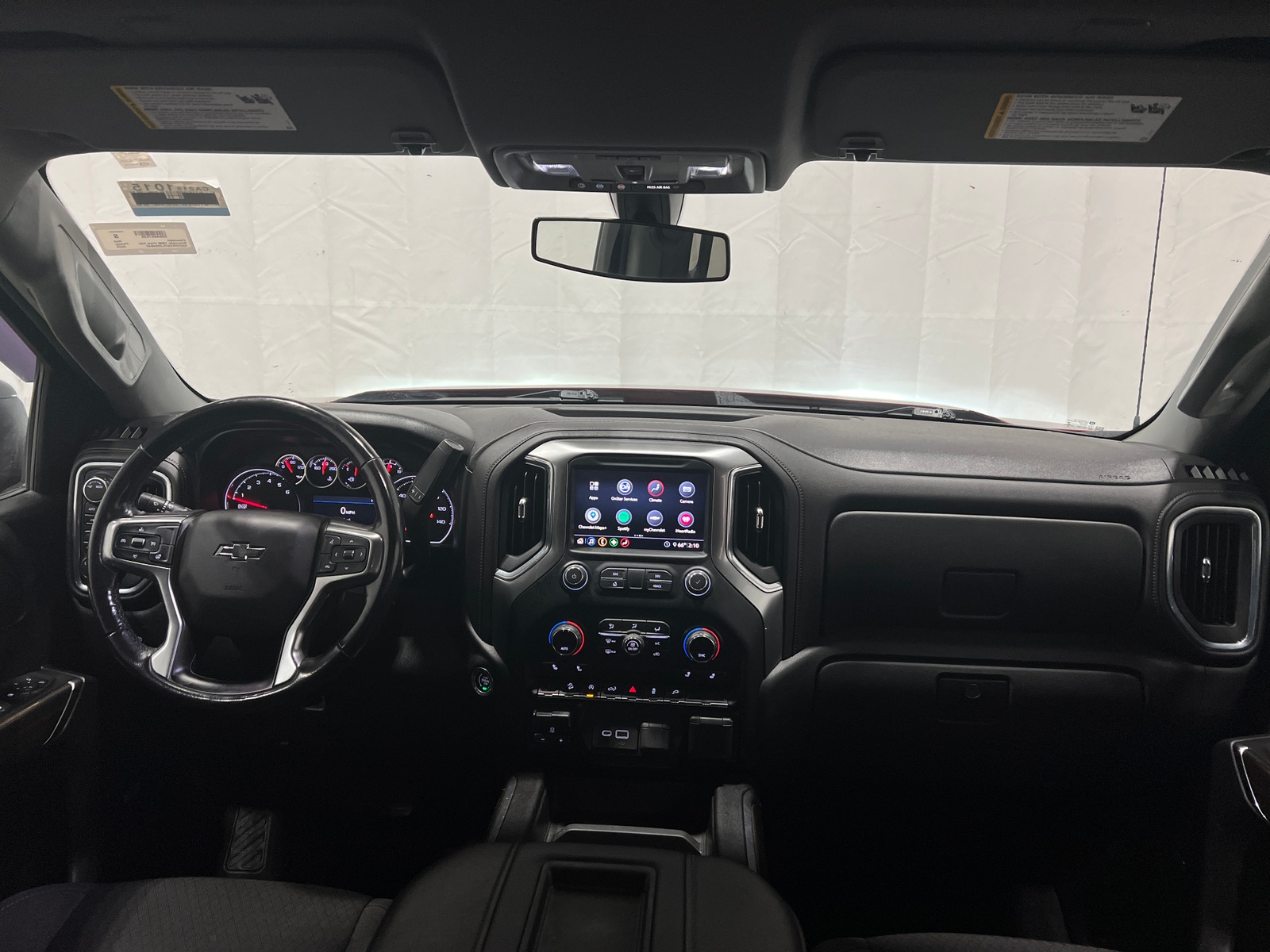 Thumbnail: 2020 Chevrolet Silverado 1500 - 3