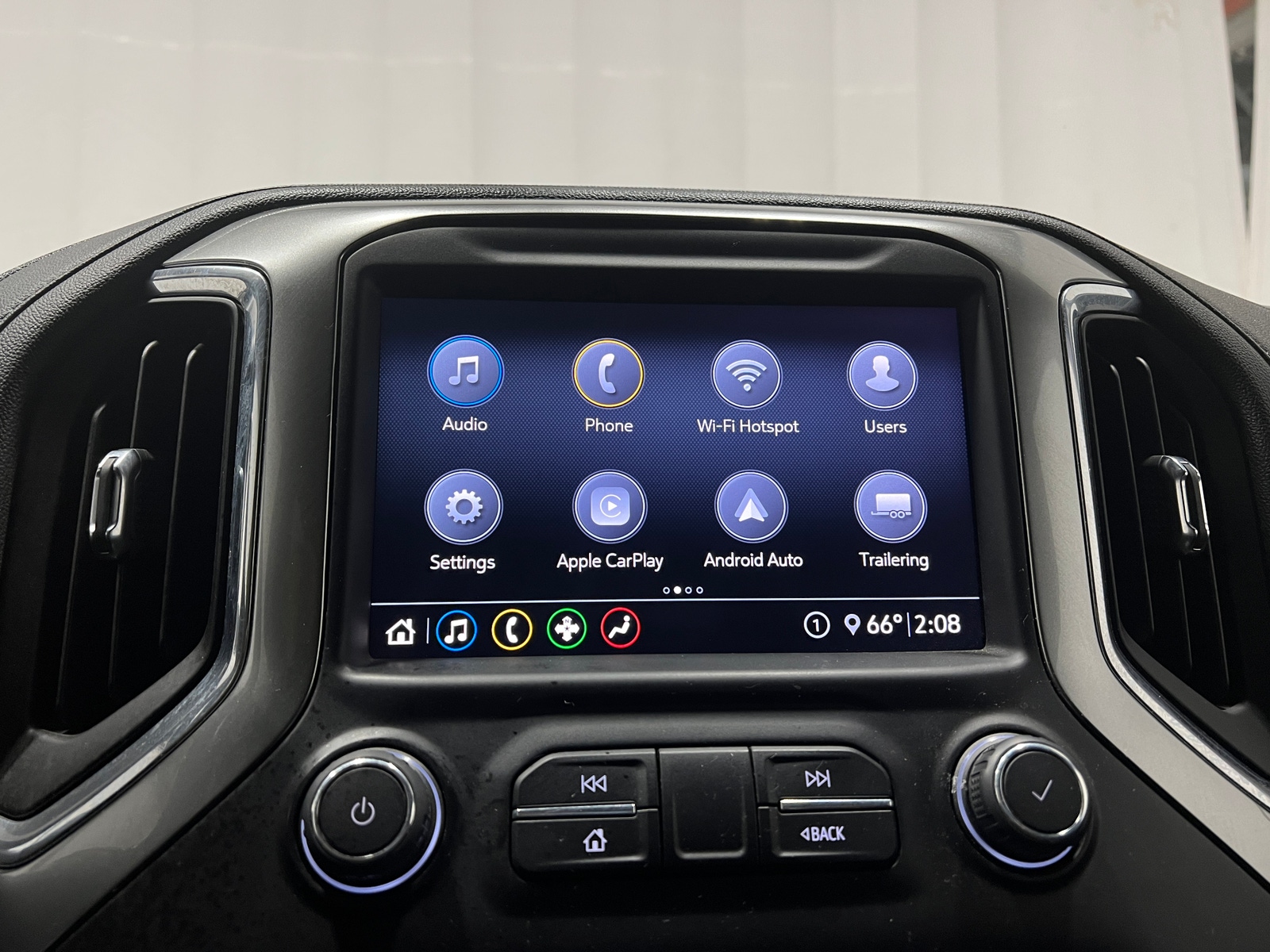 Thumbnail: 2020 Chevrolet Silverado 1500 - 4