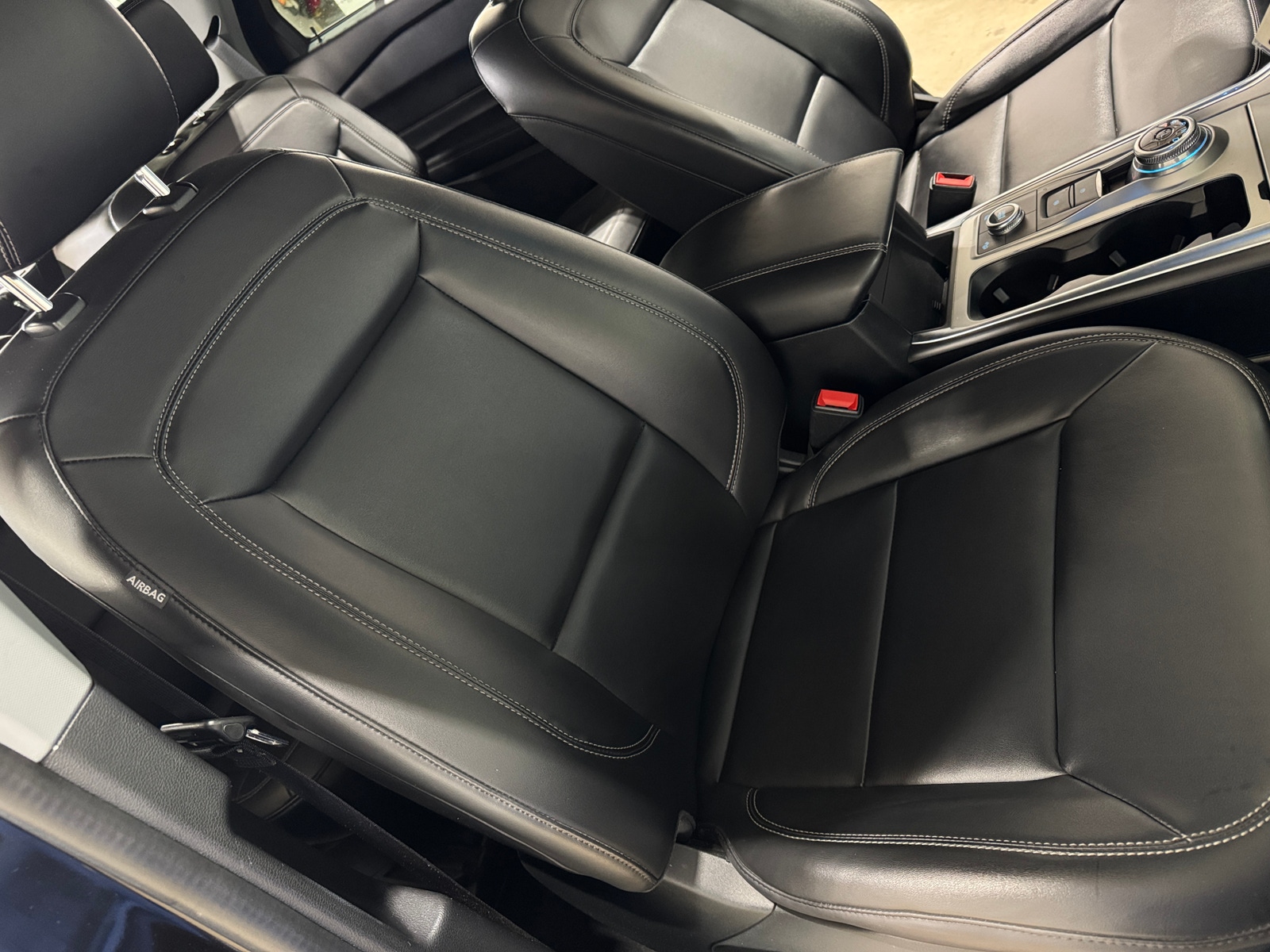 Thumbnail: 2022 Ford Explorer - 2