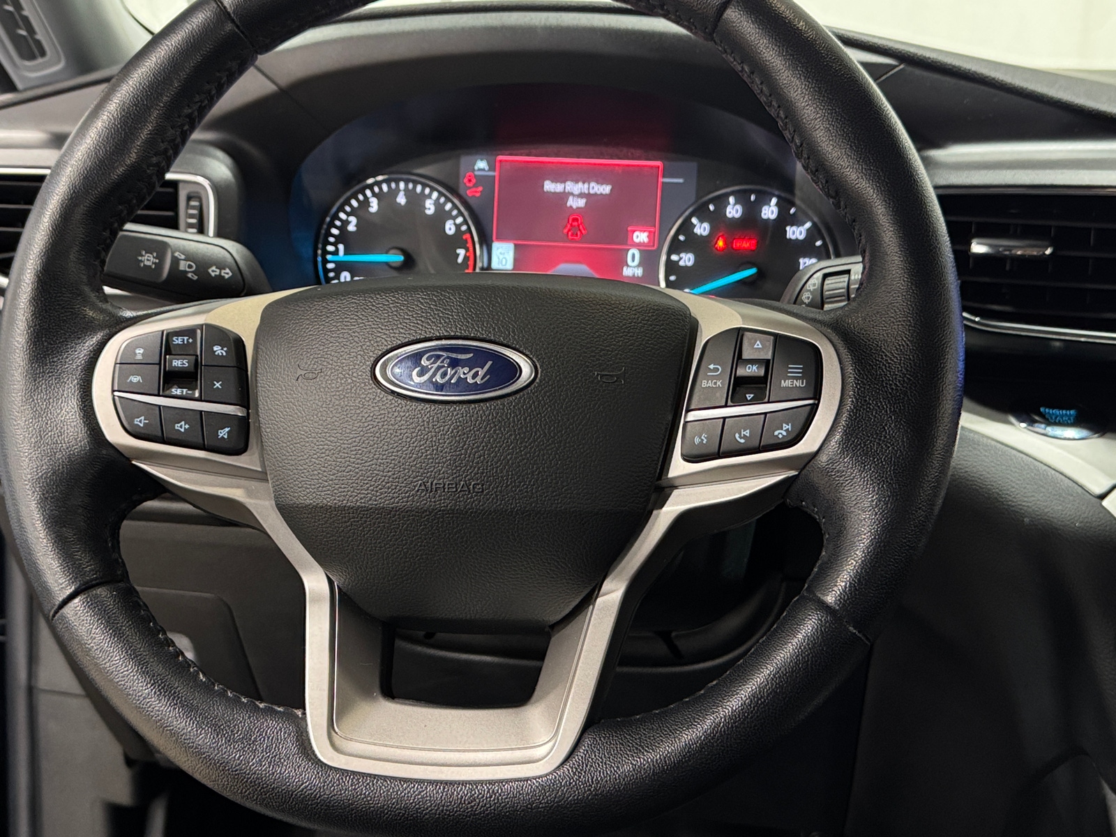 Thumbnail: 2022 Ford Explorer - 5
