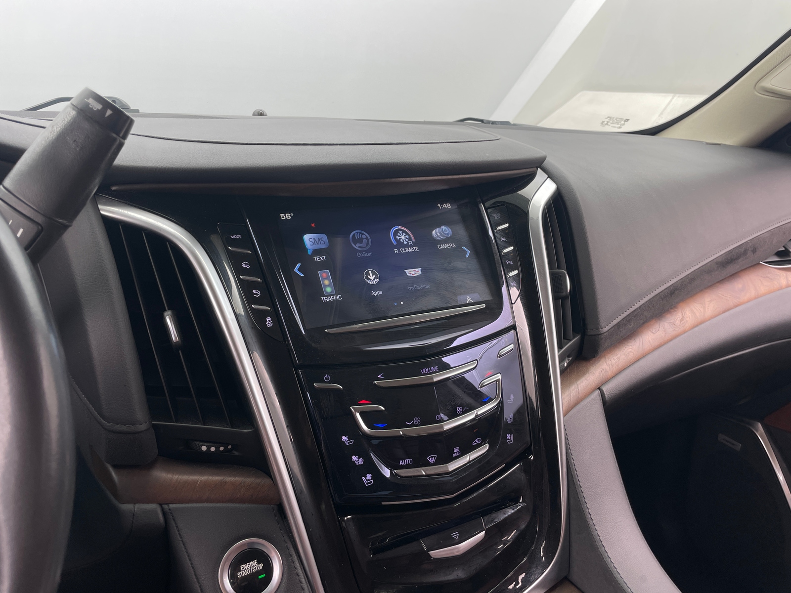 Thumbnail: 2020 Cadillac Escalade - 3