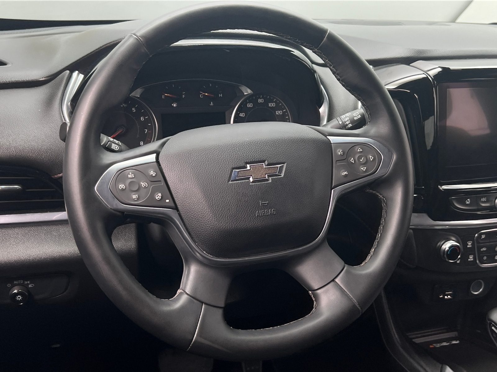 Thumbnail: 2023 Chevrolet Traverse - 4