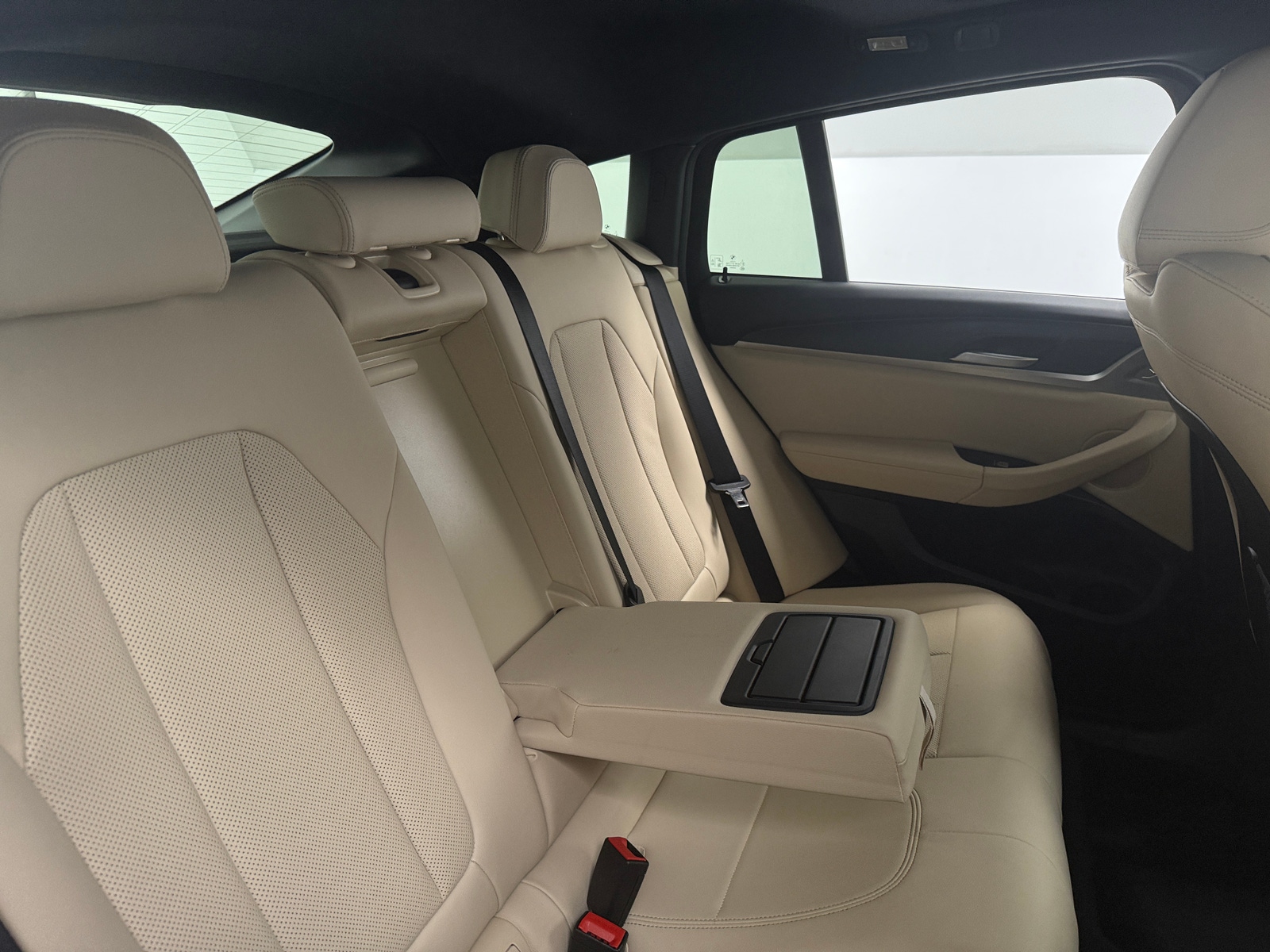Thumbnail: 2025 BMW X4 - 5