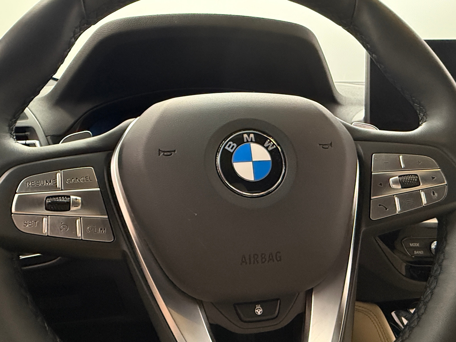 Thumbnail: 2025 BMW X4 - 4
