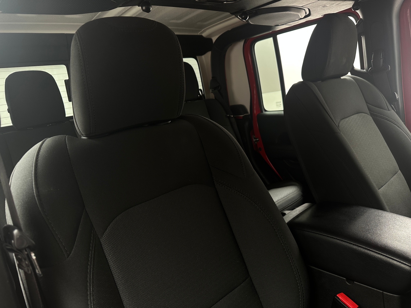 Thumbnail: 2023 Jeep Gladiator - 2