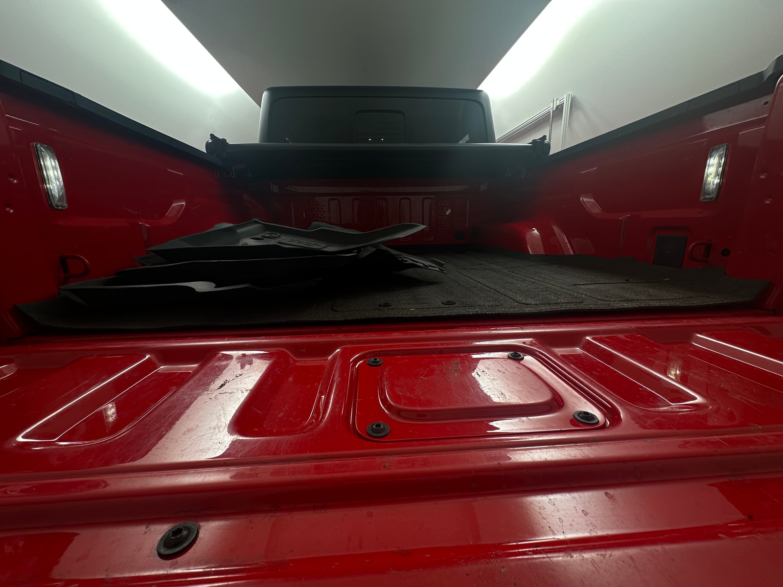 Thumbnail: 2023 Jeep Gladiator - 7