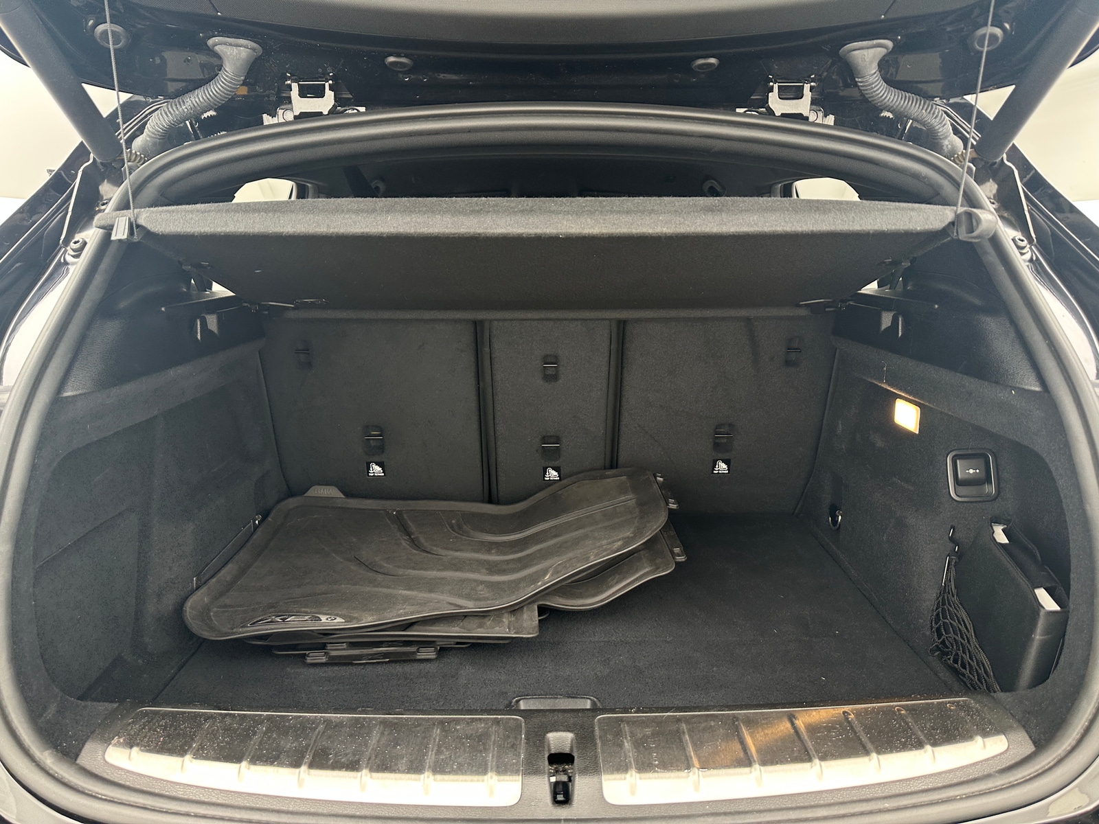 Thumbnail: 2020 BMW X2 - 6