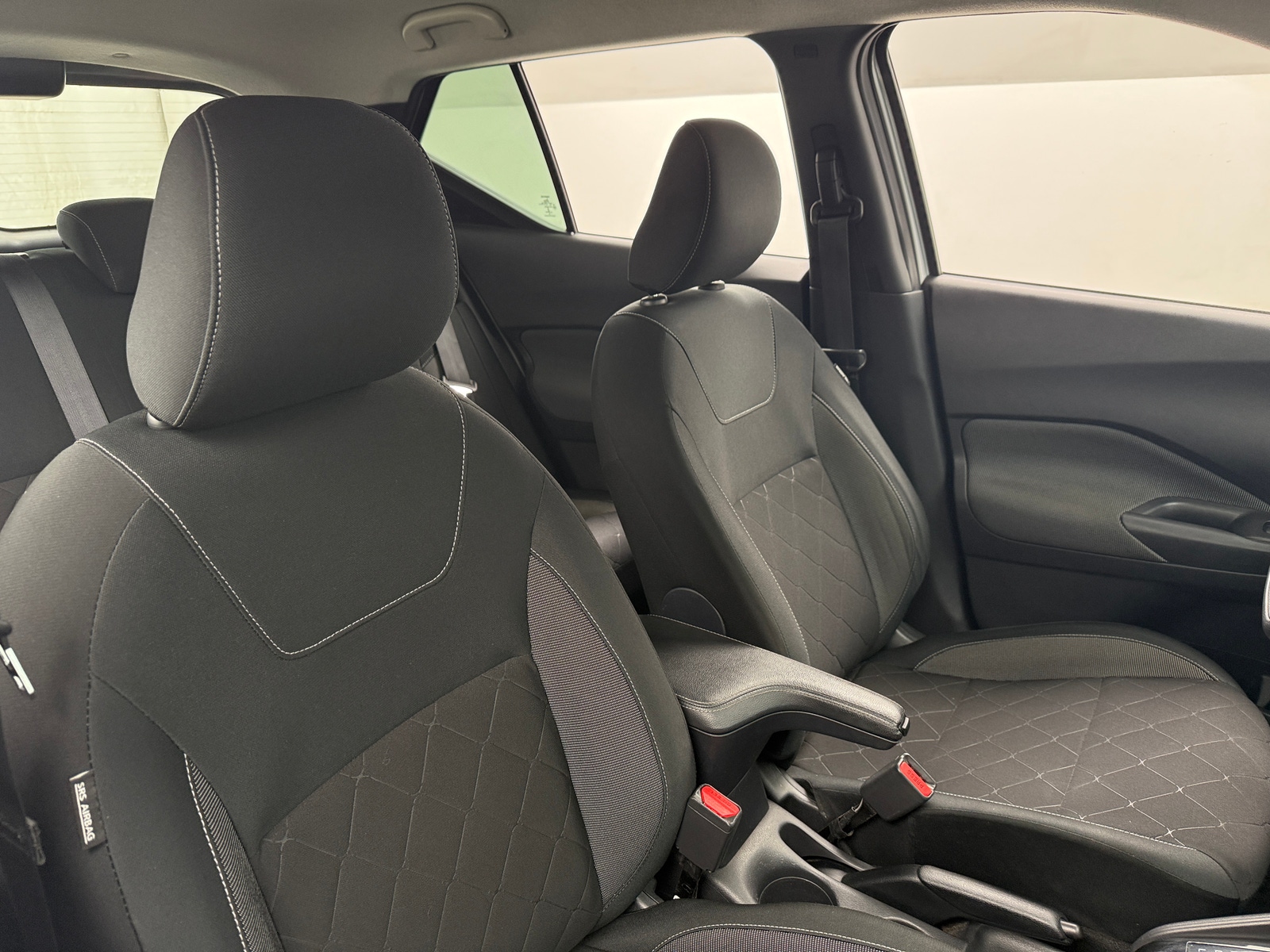 Thumbnail: 2020 Nissan Kicks - 2