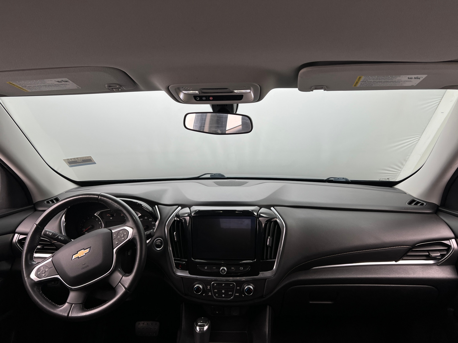 Thumbnail: 2018 Chevrolet Traverse - 3