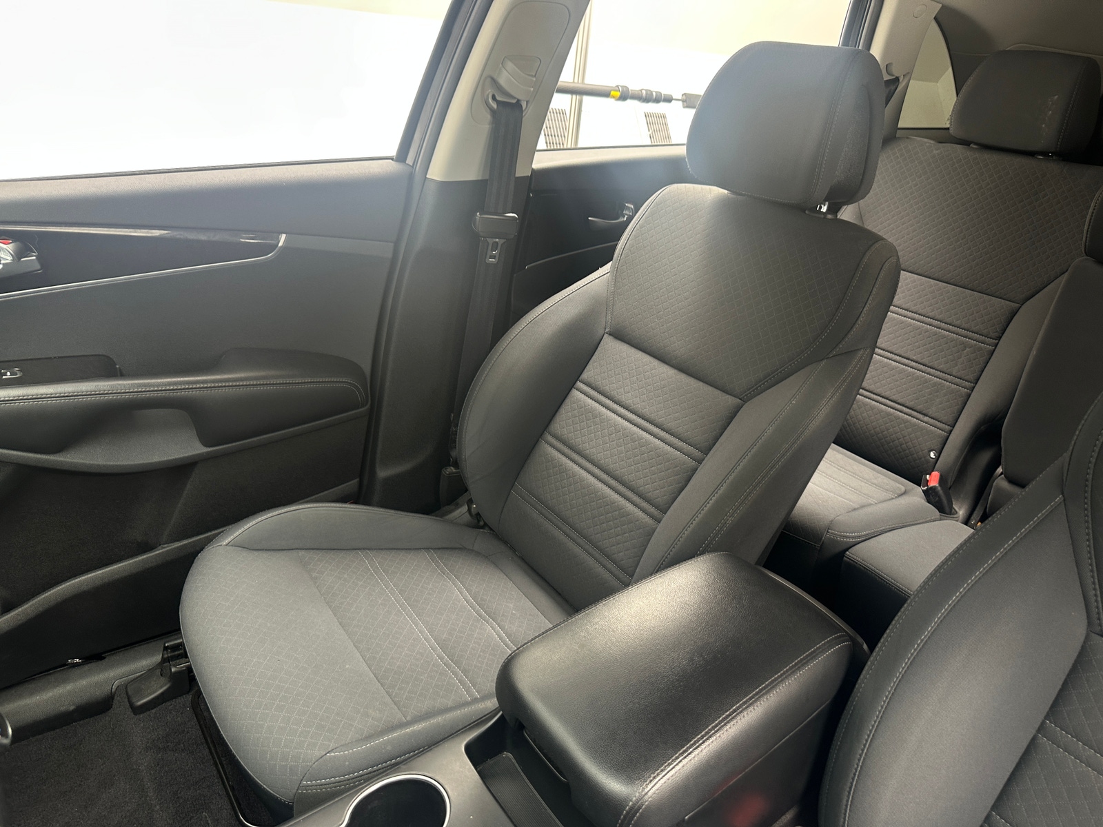 Thumbnail: 2016 Kia Sorento - 2