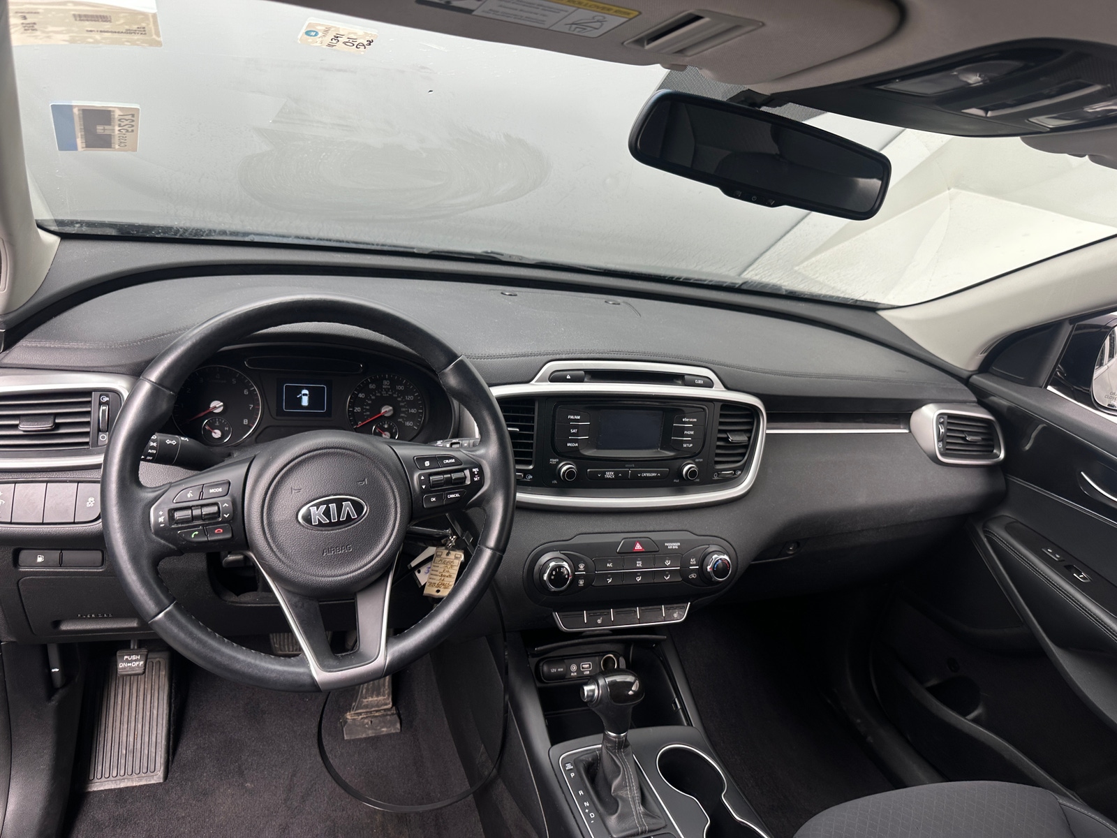 Thumbnail: 2016 Kia Sorento - 3