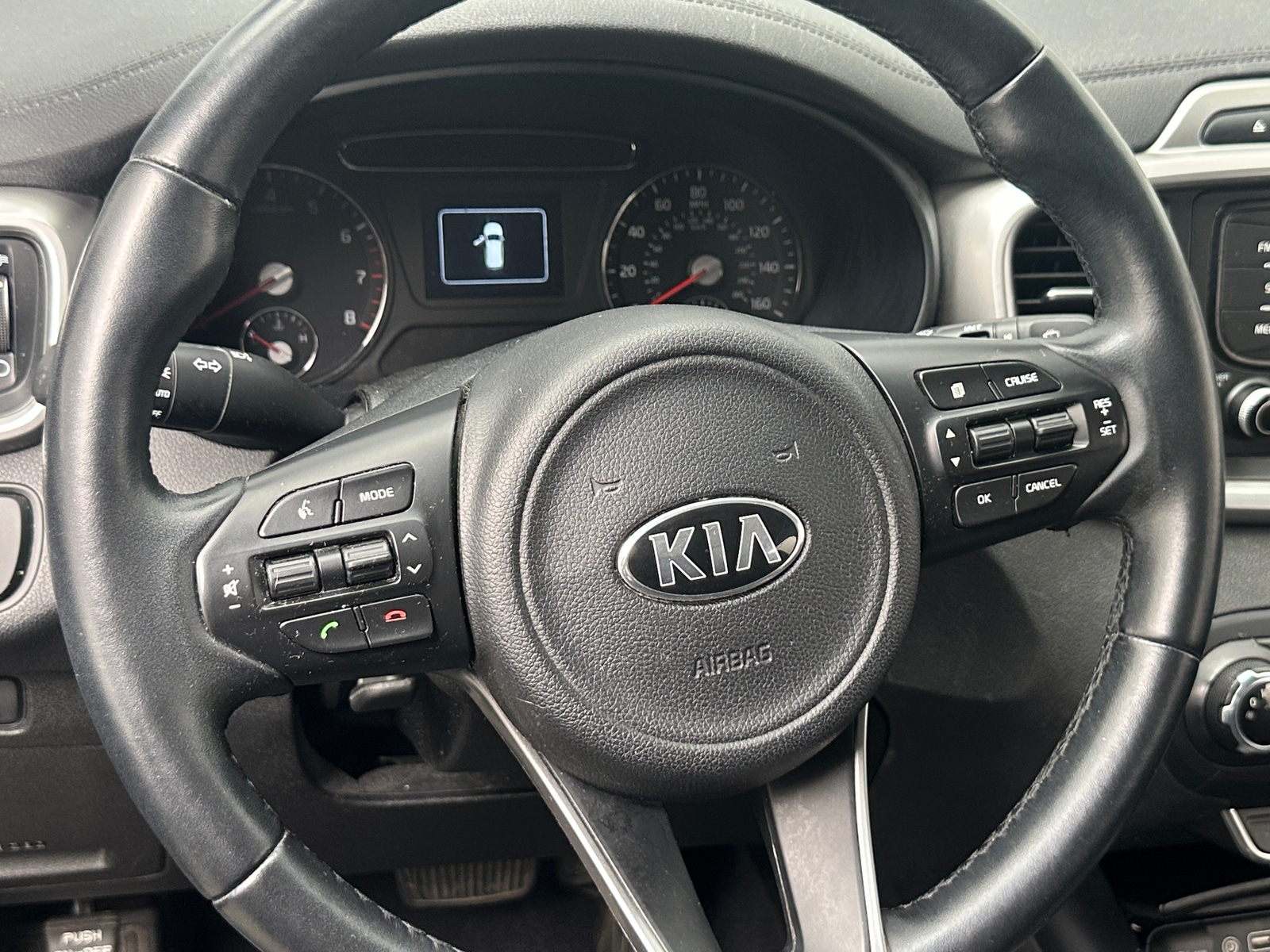 Thumbnail: 2016 Kia Sorento - 5